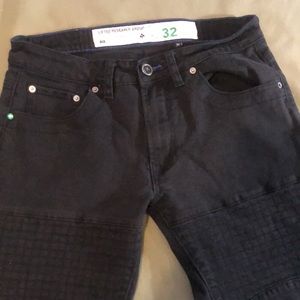 L-R_G skinny men’s  Jeans size 32”…. Long 30”